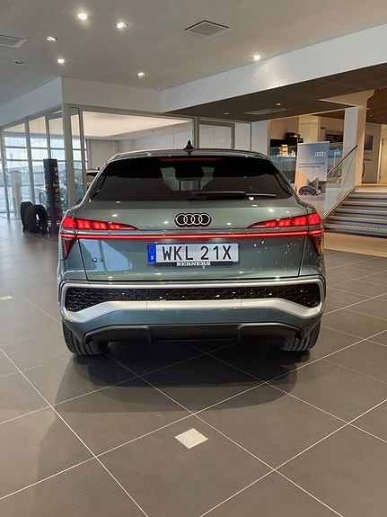 Audi Q3 5 of 9