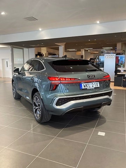 Audi Q3 4 of 9