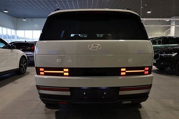 Hyundai Santa Fe 6 of 29