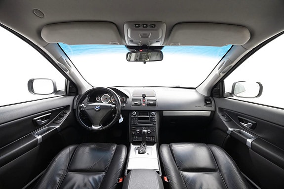 Volvo XC90 13 of 22