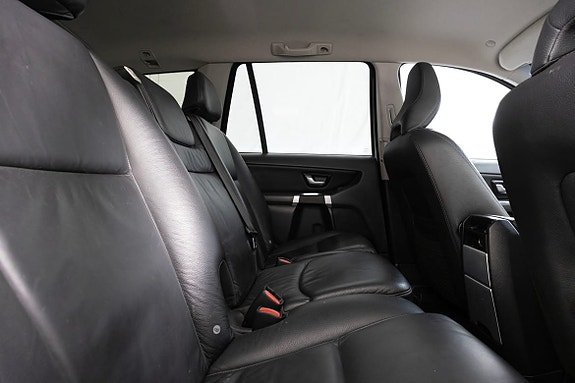 Volvo XC90 15 of 22