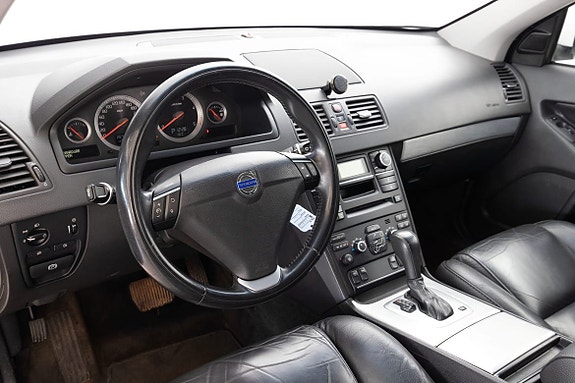 Volvo XC90 20 of 22
