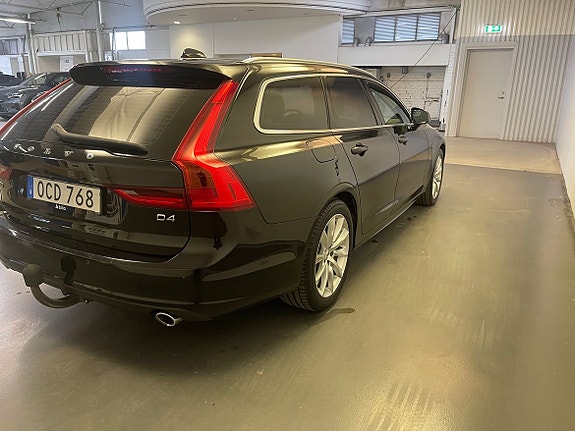 Volvo V90 4 of 5