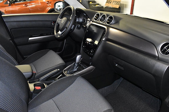 Suzuki Vitara 8 of 16