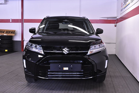 Suzuki Vitara 3 of 16