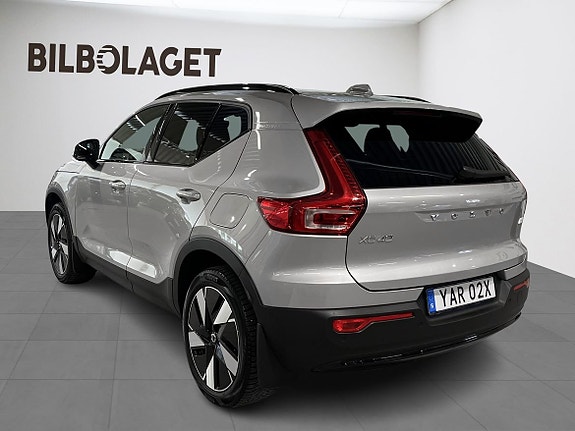 Volvo XC40 3 of 5