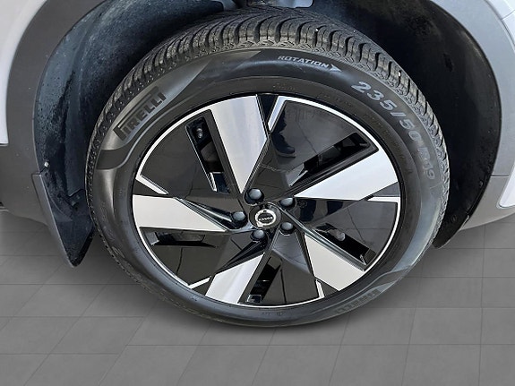 Volvo XC40 22 of 22