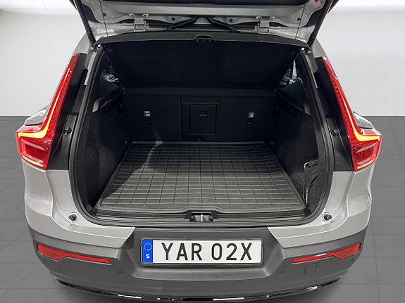 Volvo XC40 16 of 22