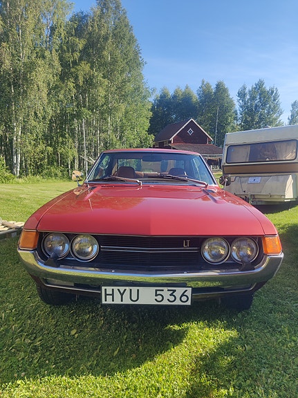 Toyota Celica 2 of 5