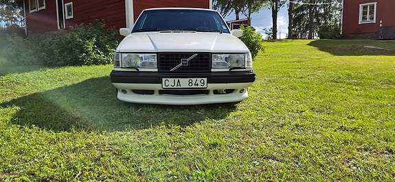 Volvo 940 2 of 5