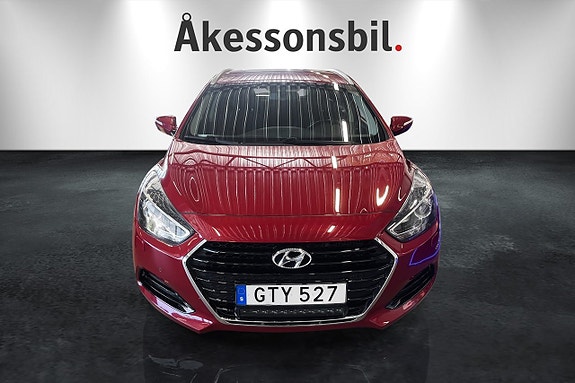 Hyundai i40 2 of 5