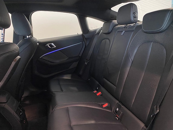 BMW 220d 9 of 12