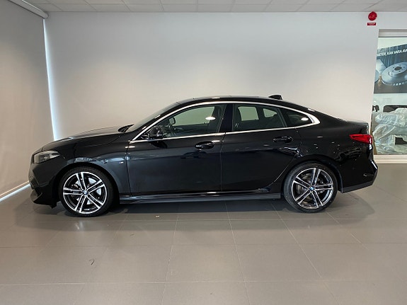 BMW 220d 2 of 12