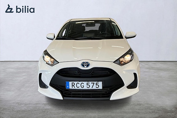 Toyota Yaris 5 of 5