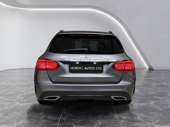 Mercedes-Benz C300 d 4 of 5