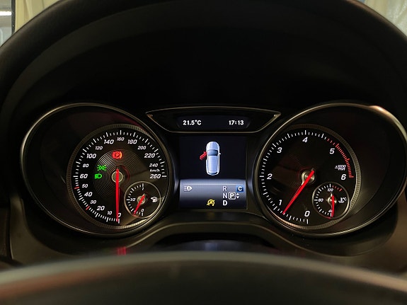 Mercedes-Benz CLA220 d 13 of 13