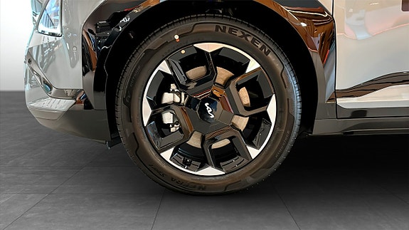 Kia EV5 9 of 11