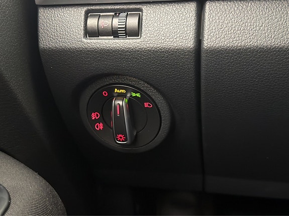 Volkswagen Amarok 13 of 30