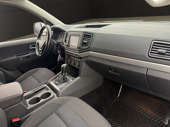 Volkswagen Amarok 25 of 30