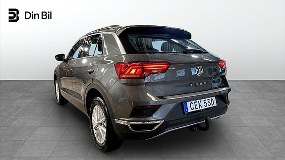 Volkswagen T-Roc 3 of 21