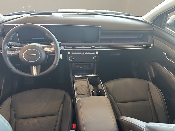 Hyundai Tucson 9 of 11