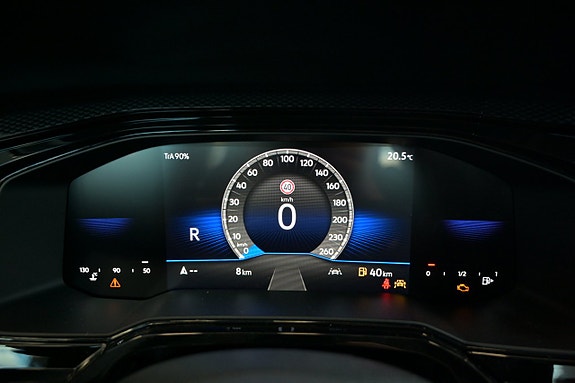 Volkswagen Polo 16 of 26