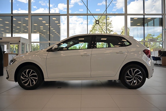 Volkswagen Polo 7 of 26
