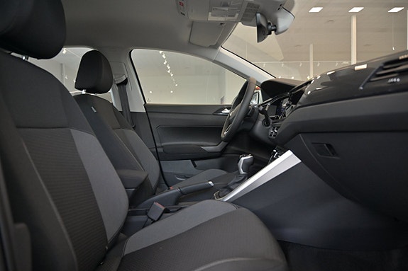 Volkswagen Polo 22 of 26