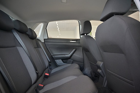 Volkswagen Polo 23 of 26
