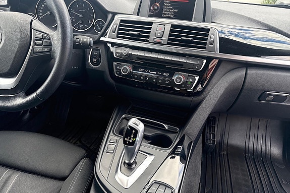 BMW 320 15 of 23