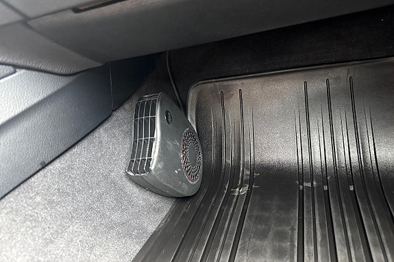 BMW 320 19 of 23
