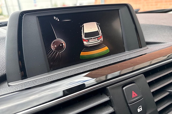 BMW 320 17 of 23