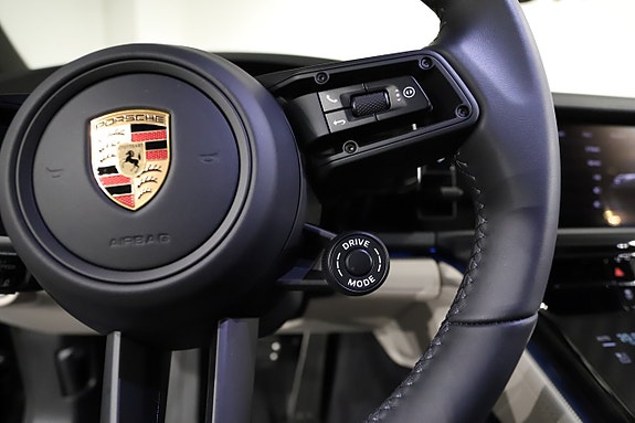 Porsche Panamera 4 24 of 25