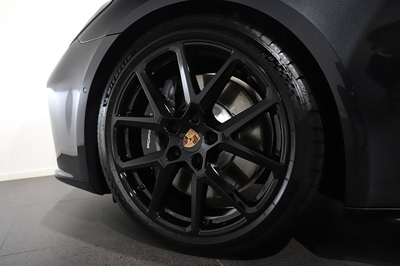 Porsche Panamera 4 25 of 25