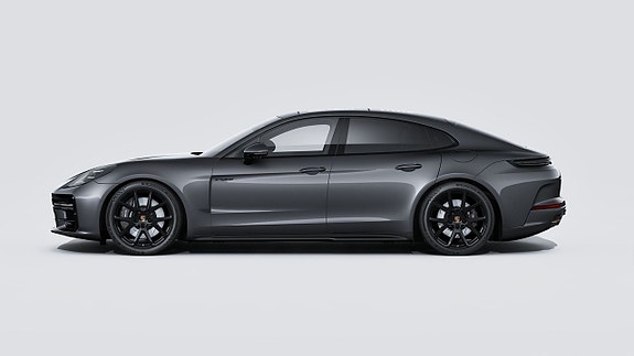 Porsche Panamera 4 2 of 5