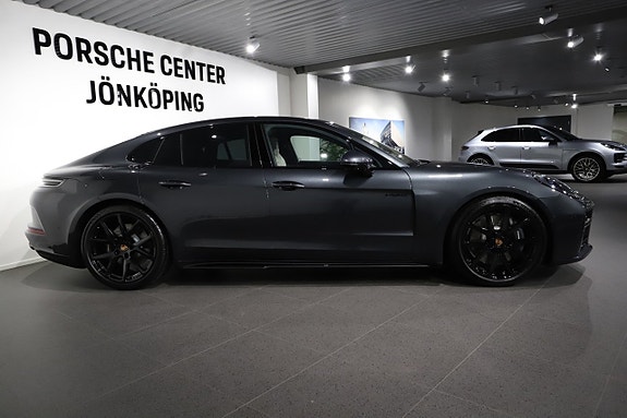 Porsche Panamera 4 5 of 25