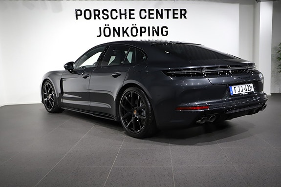 Porsche Panamera 4 6 of 25