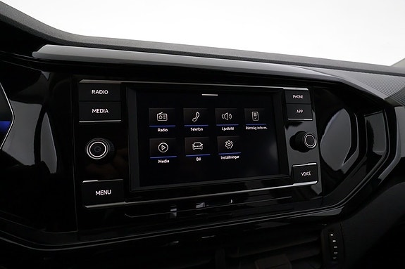 Volkswagen T-Cross 11 of 17
