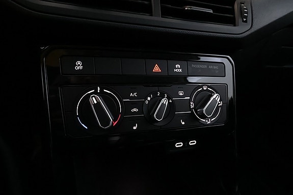 Volkswagen T-Cross 12 of 17