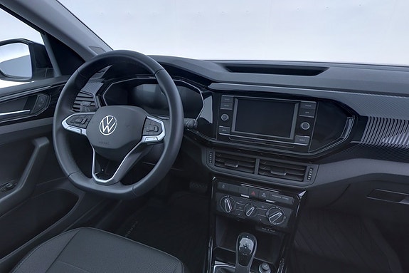 Volkswagen T-Cross 8 of 17