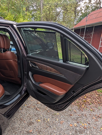 Cadillac CTS 11 of 19