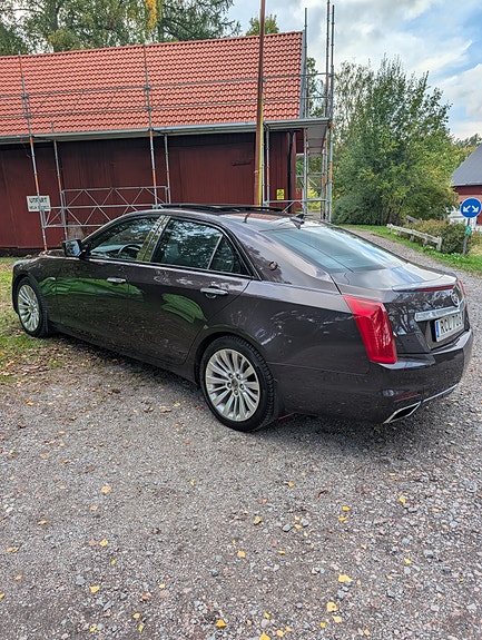 Cadillac CTS 5 of 19