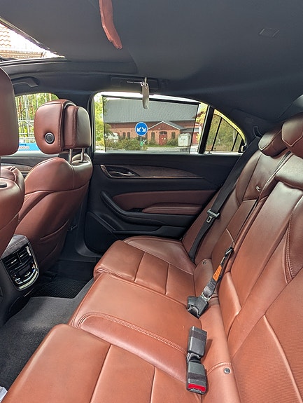 Cadillac CTS 10 of 19