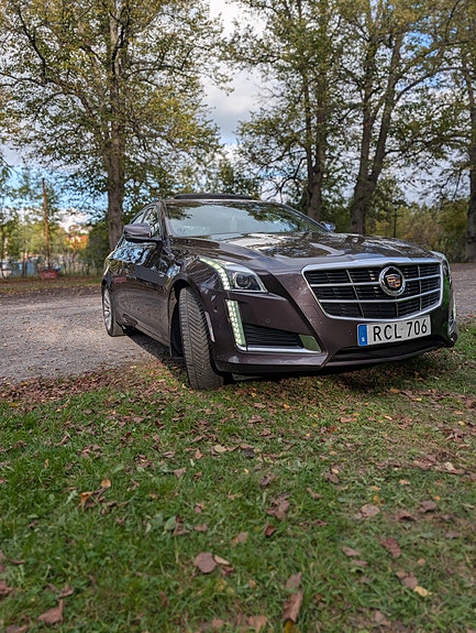 Cadillac CTS 2 of 19