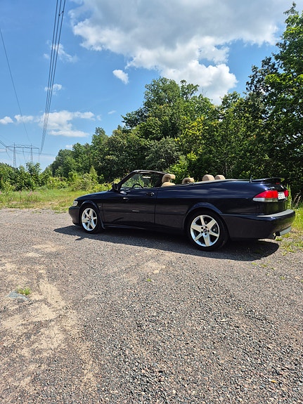 Saab 9-3 2 of 5