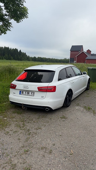 Audi A6 2 of 9