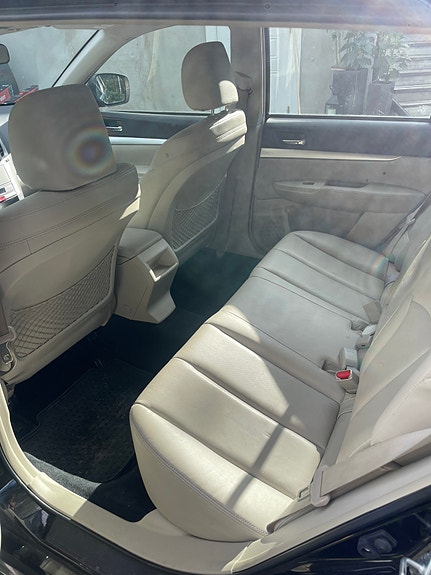 Subaru Legacy 4 of 5
