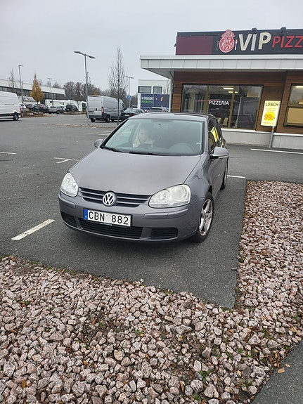 Volkswagen Golf V 6 of 7