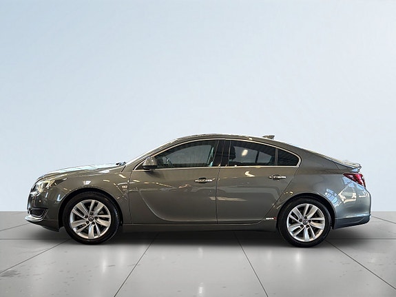 Opel Insignia 4 of 5