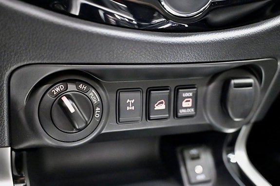 Nissan Navara 19 of 21